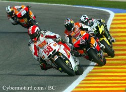 Simoncelli domine les officiels Honda