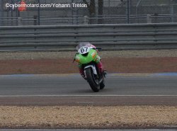 Trophée Pirelli : moto cherche pilote !