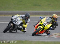 Toujours la paire Camier/Junique en 125 cc en 2e manche