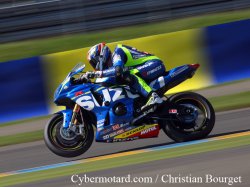 La Suzuki N°30 prend la tête en début de soirée