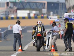 Pénalité pour l'Aprilia N°35