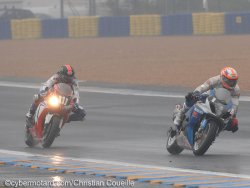 Dernier round entre la Suzuki N°1 et la Honda N°111