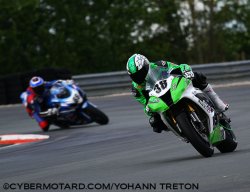 Grégory Leblanc s' offre une 3e victoire sur le tracé du Vigeant.