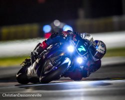 Dimanche 6H30 : Les Yamaha ne lâchent rien