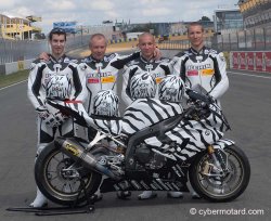 La famille lussiana au complet avec sa BMW N°93