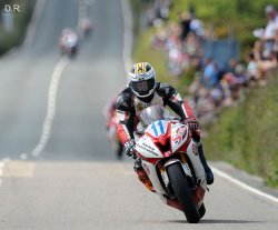 1ère victoire de Dunlop en supersport