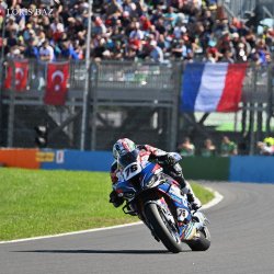 Loris Baz loupe le podium